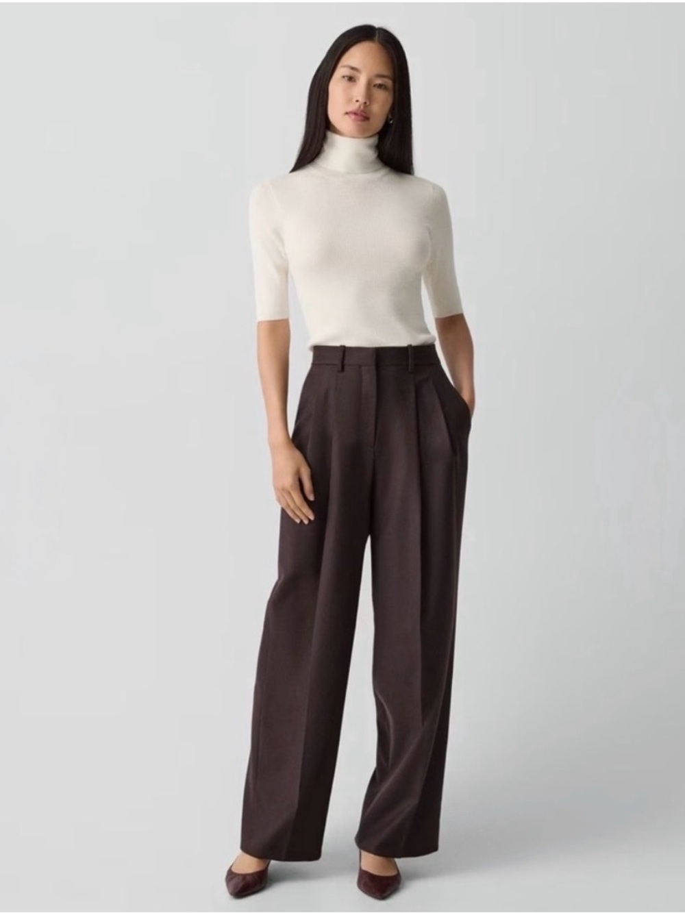 Theory Leenda Short-sleeve Turtleneck - Picture 7 of 11